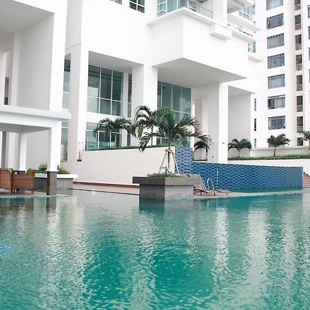 Pinnacle Tower Apartment Stay By Feel Suites Джохор Бахру Екстериор снимка